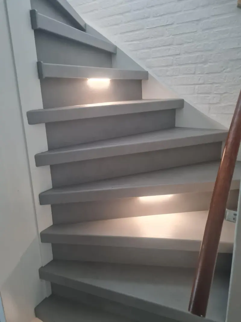 Traprenovatie Voor en Na te Stadskanaal